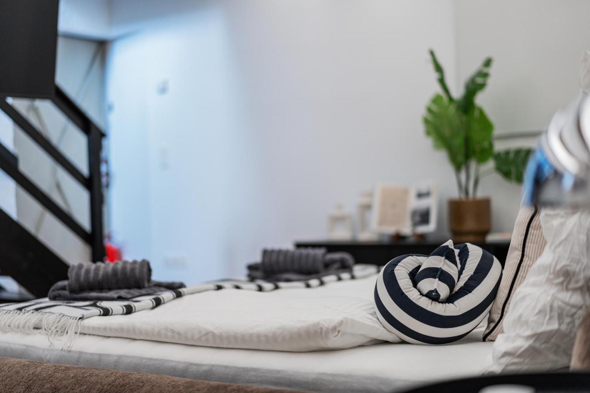 City Center Lofts Wina Bagian luar foto