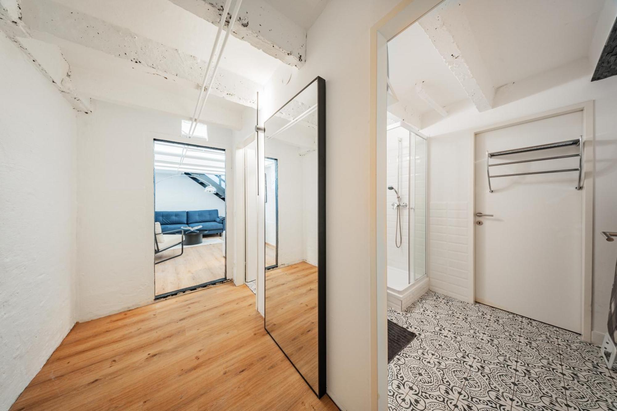 City Center Lofts Wina Bagian luar foto